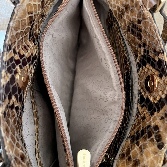 Michael Kors Leather Purse - Picture 4 of 4